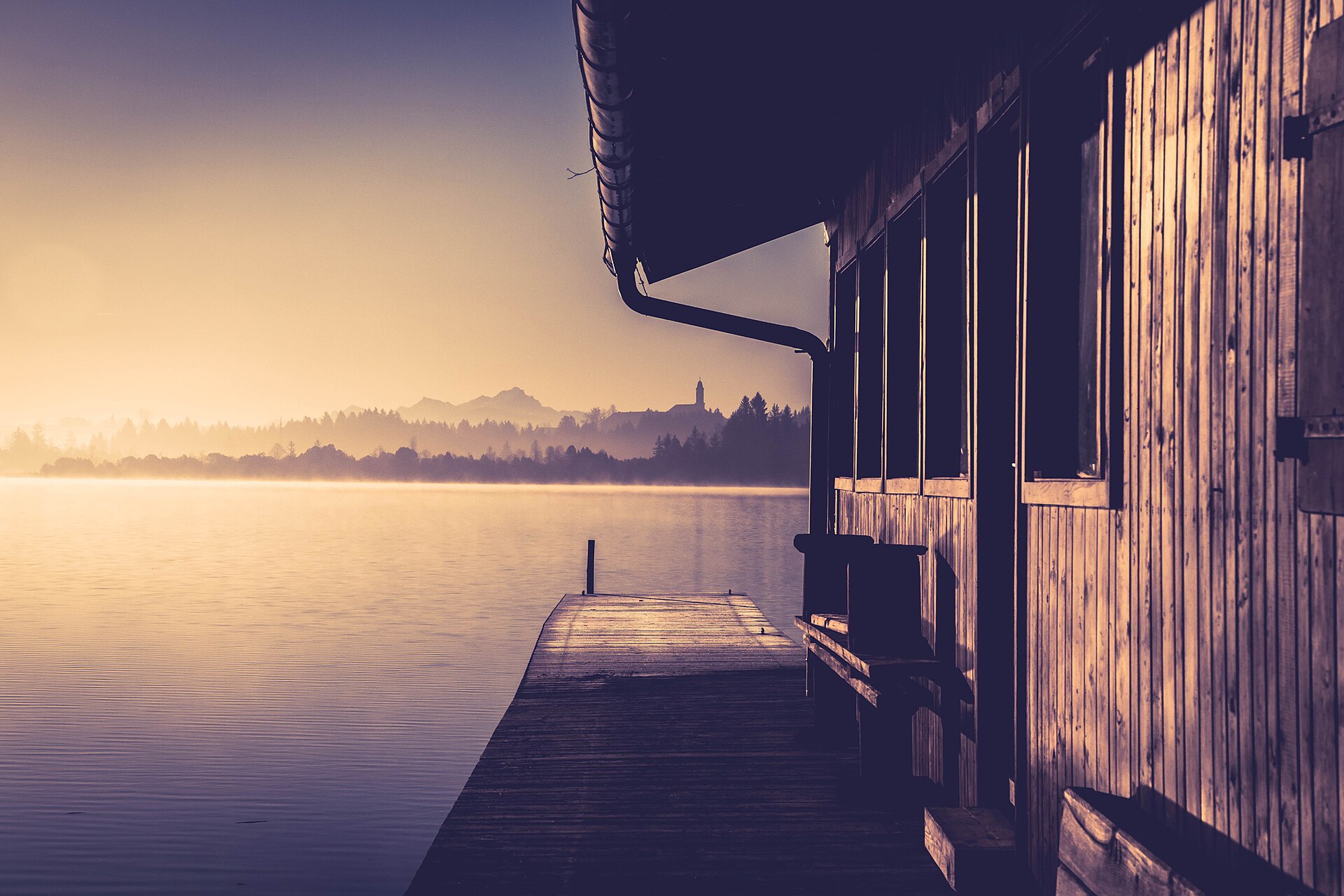 Kirchsee im Morgenlicht